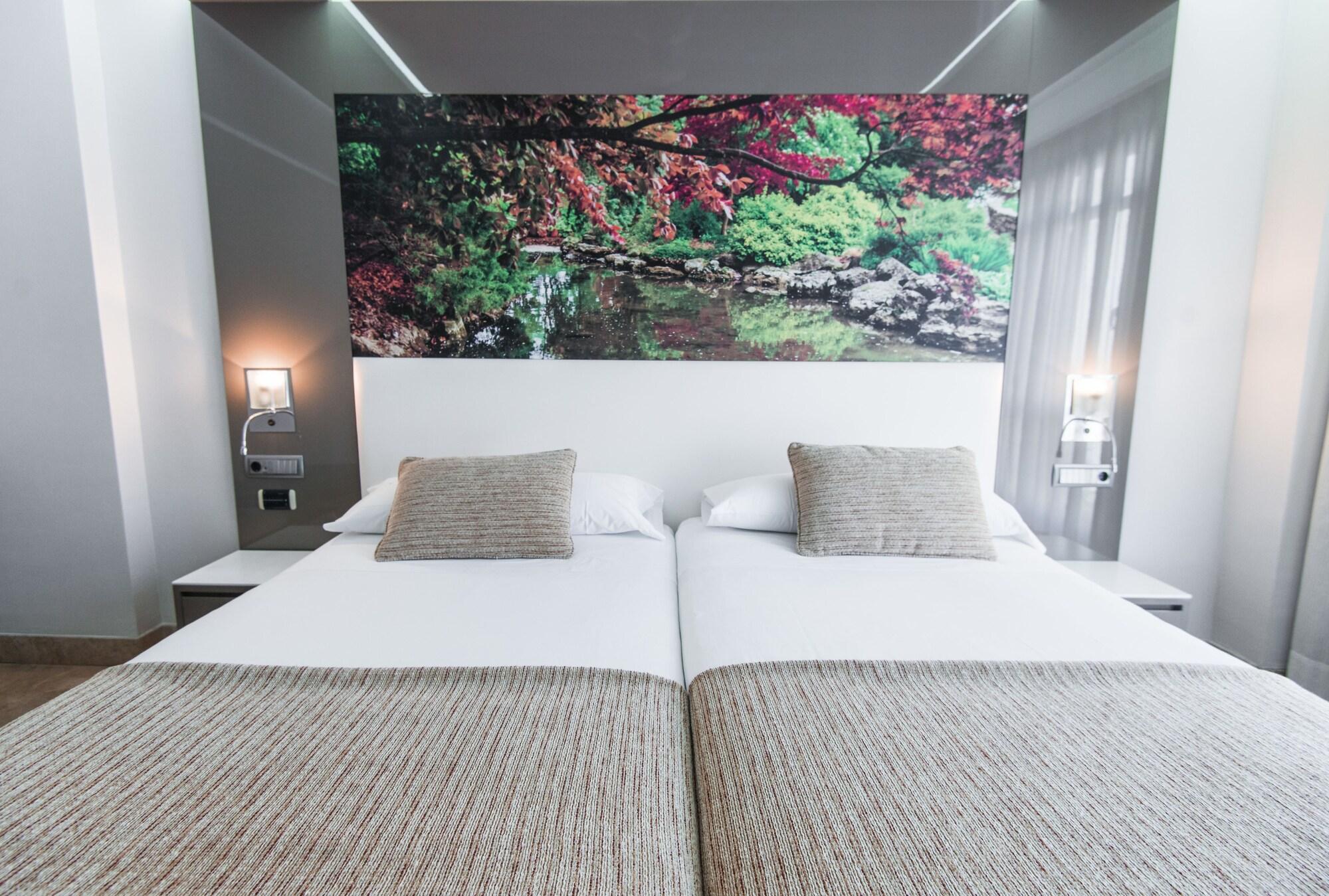 วีพี เอล มาโดรโน Hotel มาดริด ภายนอก รูปภาพ