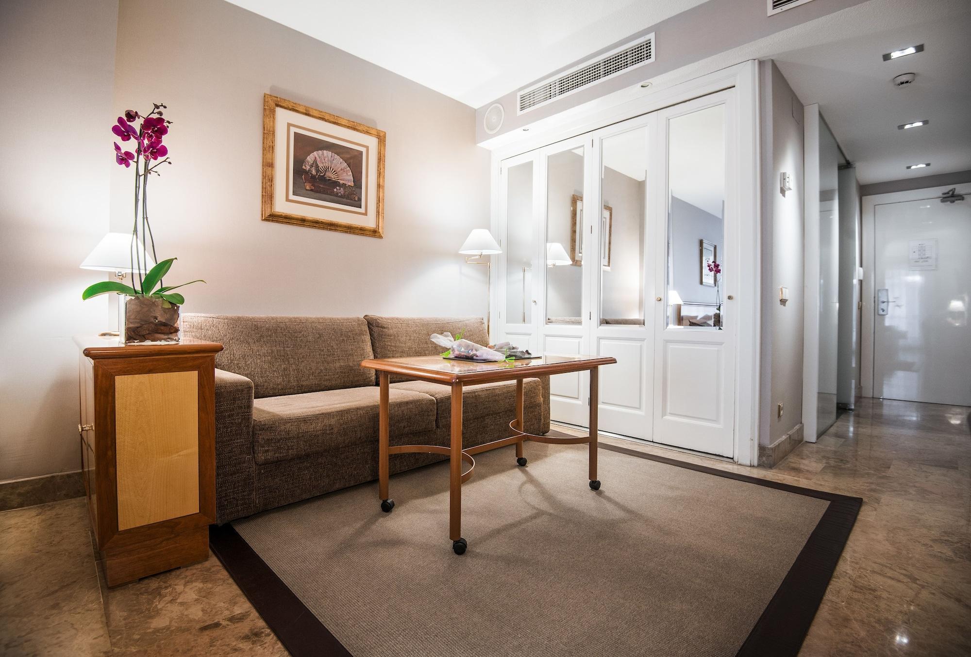 วีพี เอล มาโดรโน Hotel มาดริด ภายนอก รูปภาพ