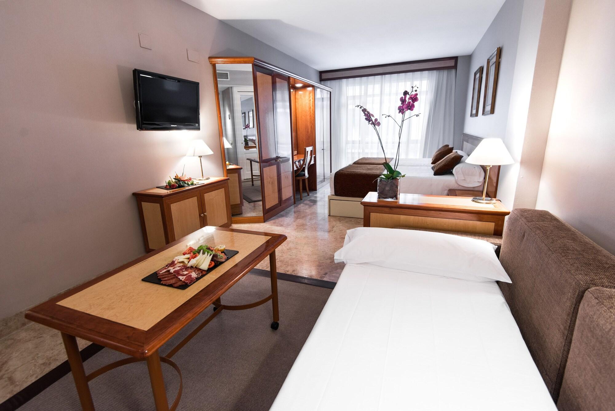 วีพี เอล มาโดรโน Hotel มาดริด ภายนอก รูปภาพ