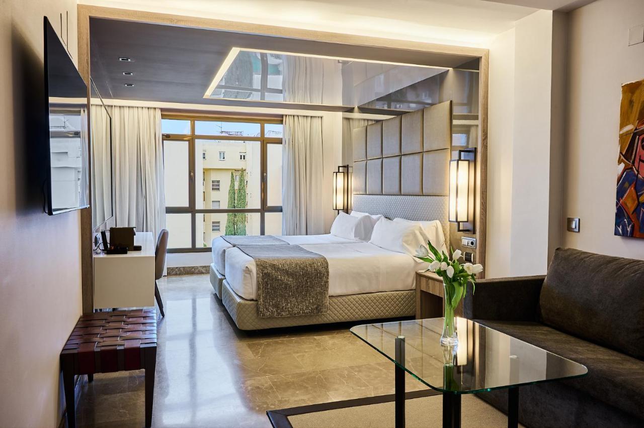 วีพี เอล มาโดรโน Hotel มาดริด ภายนอก รูปภาพ