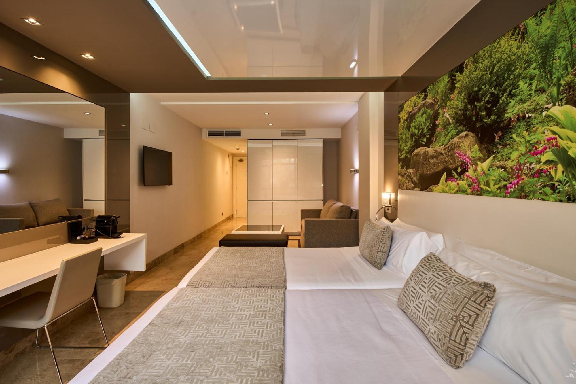 วีพี เอล มาโดรโน Hotel มาดริด ภายนอก รูปภาพ
