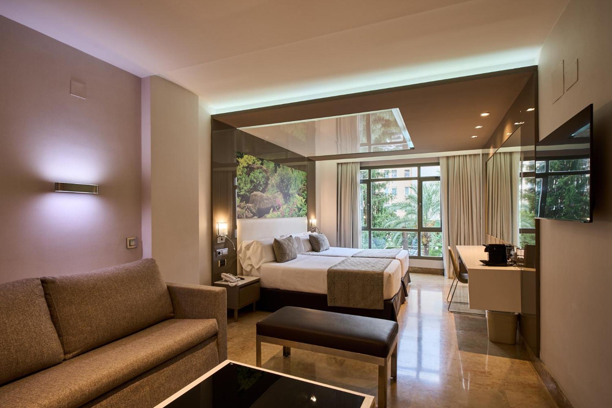 วีพี เอล มาโดรโน Hotel มาดริด ภายนอก รูปภาพ